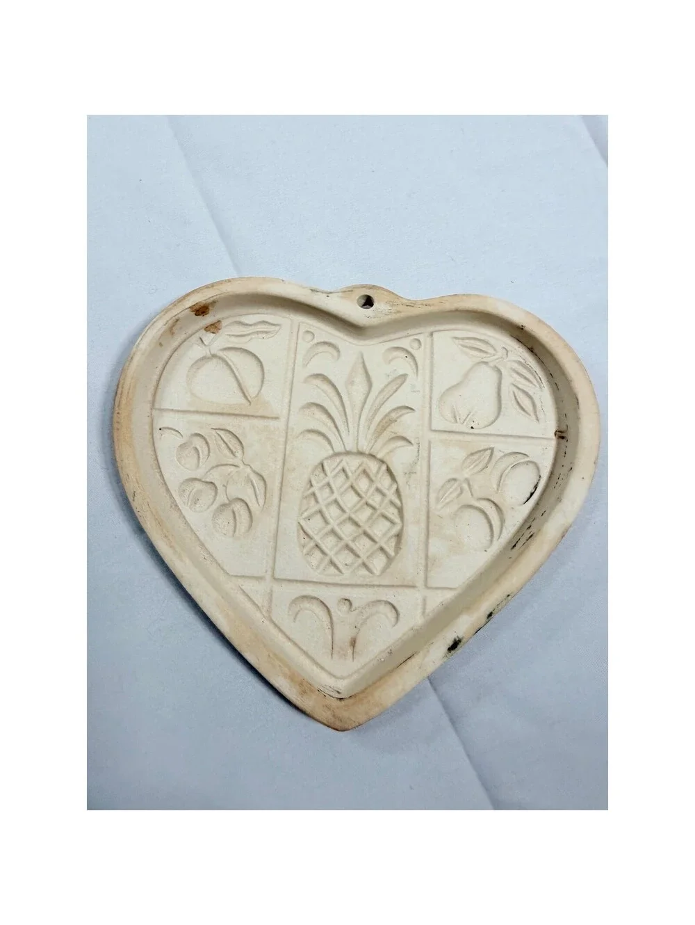 The Pampered Chef Hospitality Heart Stoneware Cookie Mold 01 Family Heritage USA